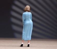 Load image into Gallery viewer, 1:24 Painted Figure Model Miniature Resin Diorama Vintage Blond Blue Dress Woman