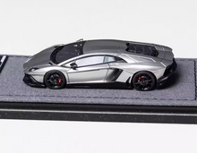 Load image into Gallery viewer, Halo 1:64 Silver Aventador LP720-4 Sports Model Diecast Resin Car New Collection
