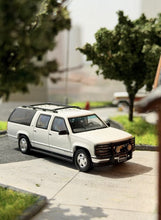 Load image into Gallery viewer, Bliss 1:64 HEC White Suburban GMT400 SUV Sports Model Diecast Metal Car New Collection