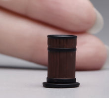 Load image into Gallery viewer, 1:64 Painted Figure Model Miniature Resin Diorama Oil Drum Road Sign Bench Set