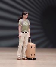 Load image into Gallery viewer, 1:24 Painted Figure Model Miniature Resin Diorama Sand Woman Luggage Backpack