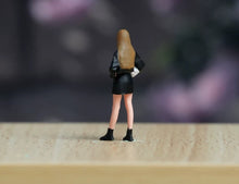 Load image into Gallery viewer, 1:64 Painted Figure Model Miniature Resin Diorama Toy Sand Helmet Girl Standing
