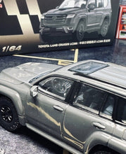 Load image into Gallery viewer, Masdi 1:64 Gray LC300 Land Cruiser ORV SUV Sports Model Diecast Metal Car New Collection