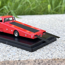 Load image into Gallery viewer, SW 1:64 D300 Ramp Truck Diecast Model Metal Car Box