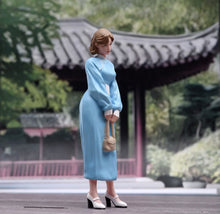 Load image into Gallery viewer, 1:24 Painted Figure Model Miniature Resin Diorama Vintage Blond Blue Dress Woman
