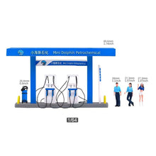 Load image into Gallery viewer, 1:64 Painted Figure Model Miniature Resin Diorama Petrol Gas Station Attendant