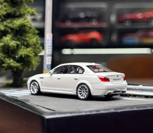 Load image into Gallery viewer, King 1:64 White M5 E60 Sedan Sports Model Diecast Metal Car New Collection