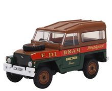 Load image into Gallery viewer, 1:43 1980 Light SUV Off Road Vintage Classic Model Diecast Metal Car