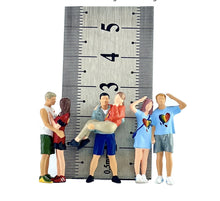 Load image into Gallery viewer, 1:64 Painted Figure Mini Model Miniature Resin Diorama Lover Couple Love Romance