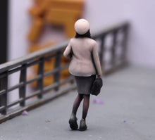 Load image into Gallery viewer, 1:64 Painted Figure Model Miniature Resin Sand Diorama Pretty Girl Lady Beret