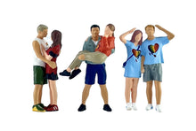 Load image into Gallery viewer, 1:64 Painted Figure Mini Model Miniature Resin Diorama Lover Couple Love Romance