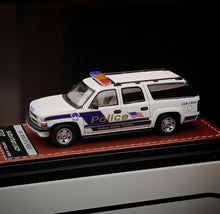 Load image into Gallery viewer, MK HEC 1:64 2003 White Suburban USCP Police SUV Model Diecast Metal Car New Collection