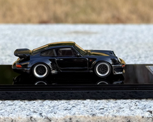 Load image into Gallery viewer, Feelslike 1:64 Black Bird 930 Classic Racing Sport Model Diecast Resin Car New