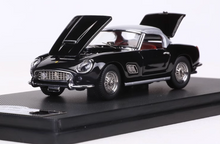 Load image into Gallery viewer, GFCC 1:64 Black 1960 250GT California SWB Classic Model Diecast Metal Car