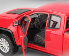 Load image into Gallery viewer, Maisto 1:27 Red 2017 Colorado ZR2 Pickup Off Road Model Toy Diecast Metal Car