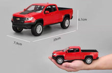 Load image into Gallery viewer, Maisto 1:27 Red 2017 Colorado ZR2 Pickup Off Road Model Toy Diecast Metal Car