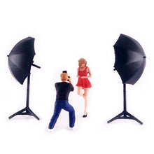 Load image into Gallery viewer, 1:64 Painted Figure Mini Model Miniature Resin Diorama Shotting Camera Man Model
