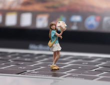 Load image into Gallery viewer, 1:64 Painted Figure Model Miniature Resin Diorama Toy Sand Pretty Girl With Hat