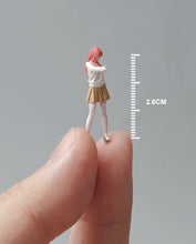 Load image into Gallery viewer, 1:64 Painted Figure Mini Model Miniature Resin Diorama Sand Pink Hair Girl Toy New