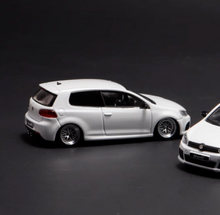 Load image into Gallery viewer, Maxwell 1:64 HEC White VW Golf GTI MK6 BBS Sports Model Diecast Metal Car New Collection