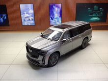 Load image into Gallery viewer, Masdi 1:64 Silver Escalade Full Size SUV Sports Model Diecast Metal Car New Collection