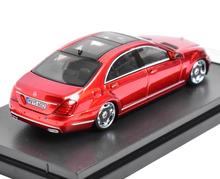 Load image into Gallery viewer, SW 1:64 S-Class S600L W221 Sedan Classic Sports Model Diecast Metal Car New Collection