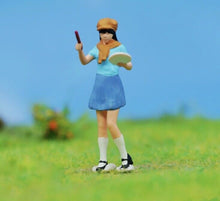 Load image into Gallery viewer, 1:64 Painted Figure Model Miniature Resin Diorama Sand Painter Artist Drawing Collection