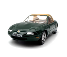 Load image into Gallery viewer, 1:76 Green MX5 Miata Classic Sports Model Diecast Metal Car New Collection