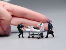 Load image into Gallery viewer, 1:64 Painted Figure Model Miniature Resin Diorama Sand Rescue Medical Personnel