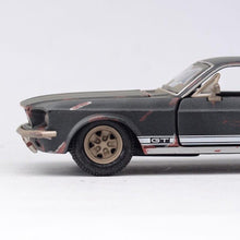 Load image into Gallery viewer, Bburago 1:24 1967 Mustang GT Vintage Muscle Sport Model Toy Diecast Metal Car