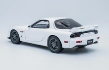 Load image into Gallery viewer, Polar Master 1:18 White RX7 FD Spirit R Engine Sport Model Diecast Metal Car