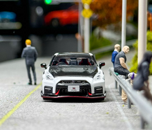 Load image into Gallery viewer, Inno 1:64 JDM White Carbon GT-R R35 NISMO Sports Model Diecast Metal Car New Collection