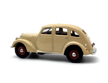 Load image into Gallery viewer, 1:76 Yellow 1935 Classic Vintage Sedan Sports Model Diecast Metal Car New Collection