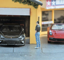 Load image into Gallery viewer, 1:64 Painted Figure Mini Model Miniature Resin Diorama Sand Cool Man Sunglasses New