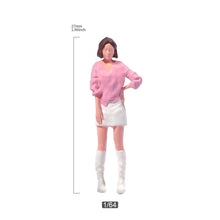 Load image into Gallery viewer, 1:64 Painted Unpainted Figure Model Miniature Resin Diorama Short Hair Girl Sand New