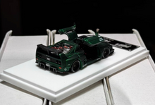 Load image into Gallery viewer, DK 1:64 HEC Green F40 LBWK Racing Sports Model Diecast Metal Car New Collection