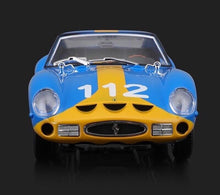Load image into Gallery viewer, Bburago 1:24 250 GTO Classic Racing Sports Model Toy Diecast Metal Car BN