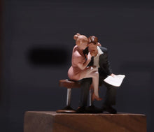 Load image into Gallery viewer, 1:64 Painted Figure Model Miniature Resin Diorama Sweet Couple Lovers Man Lady