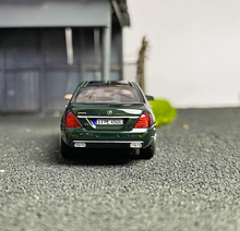 Load image into Gallery viewer, MH 1:64 Green S-Class S600L W221 Luxury Sedan Sports Model Diecast Metal Car