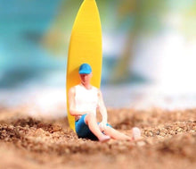Load image into Gallery viewer, 1:64 Painted Figure Model Miniature Resin Diorama Sand Surfer Surf Man Boy Toy Collection
