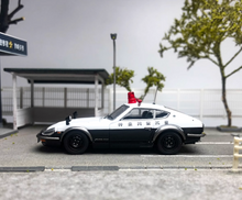 Load image into Gallery viewer, Inno 1:64 JDM FAIRLADY 240ZG HS30 JP Police Sports Model Diecast Metal CarNew