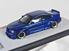 Load image into Gallery viewer, QD 1:64 Blue M3 CSL E46 Coupe Sports Model Diecast Resin Car New Collection
