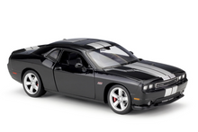 Load image into Gallery viewer, WELLY 1:24 2012 SRT Muscle Racing Sports Model Diecast Metal Car Display