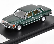 Load image into Gallery viewer, Maxwell 1:64 Benz 450SEL W116 Sedan Classic Sport Model Diecast Metal Car New Collection