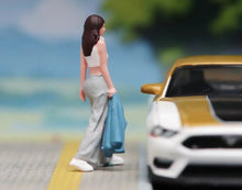 Load image into Gallery viewer, 1:64 Painted Figure Model Miniature Resin Diorama Sand Girl Carrying Clothes Toy New Collection