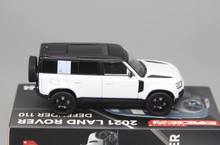 Load image into Gallery viewer, Enchery 1:64 White 2021 Defender 110 SUV Sports Model Diecast Metal Car New Collection