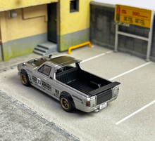 Load image into Gallery viewer, INNO 1:64 JDM SUNNY HAKOTORA Pickup Truck Sports Model Diecast Metal Car