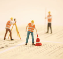 Load image into Gallery viewer, 1:64 Painted Figure Mini Model Miniature Resin Diorama Sand Mapping Personnel New