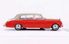 Load image into Gallery viewer, DCM 1:64 Red Phantom VI 6 Classic Vintage Luxury Model Diecast Metal Car New Collection