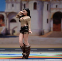 Load image into Gallery viewer, 1:24 Painted Figure Model Miniature Resin Diorama Pretty Lady Long Hair Sexy